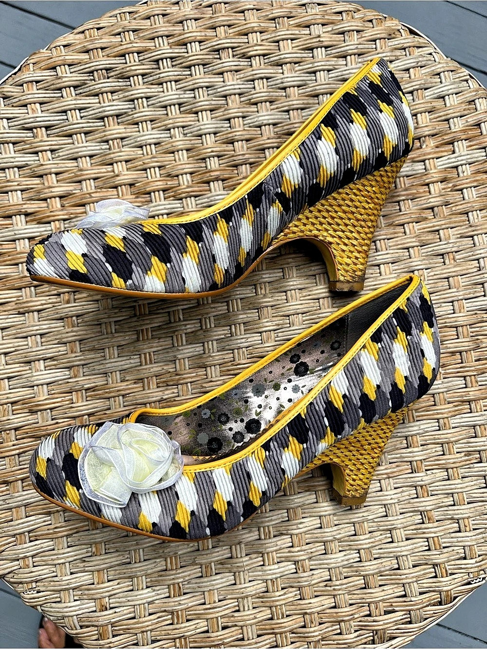 Poetic Licence Abstract Pattern Heels Yellow & Black EU 39.5